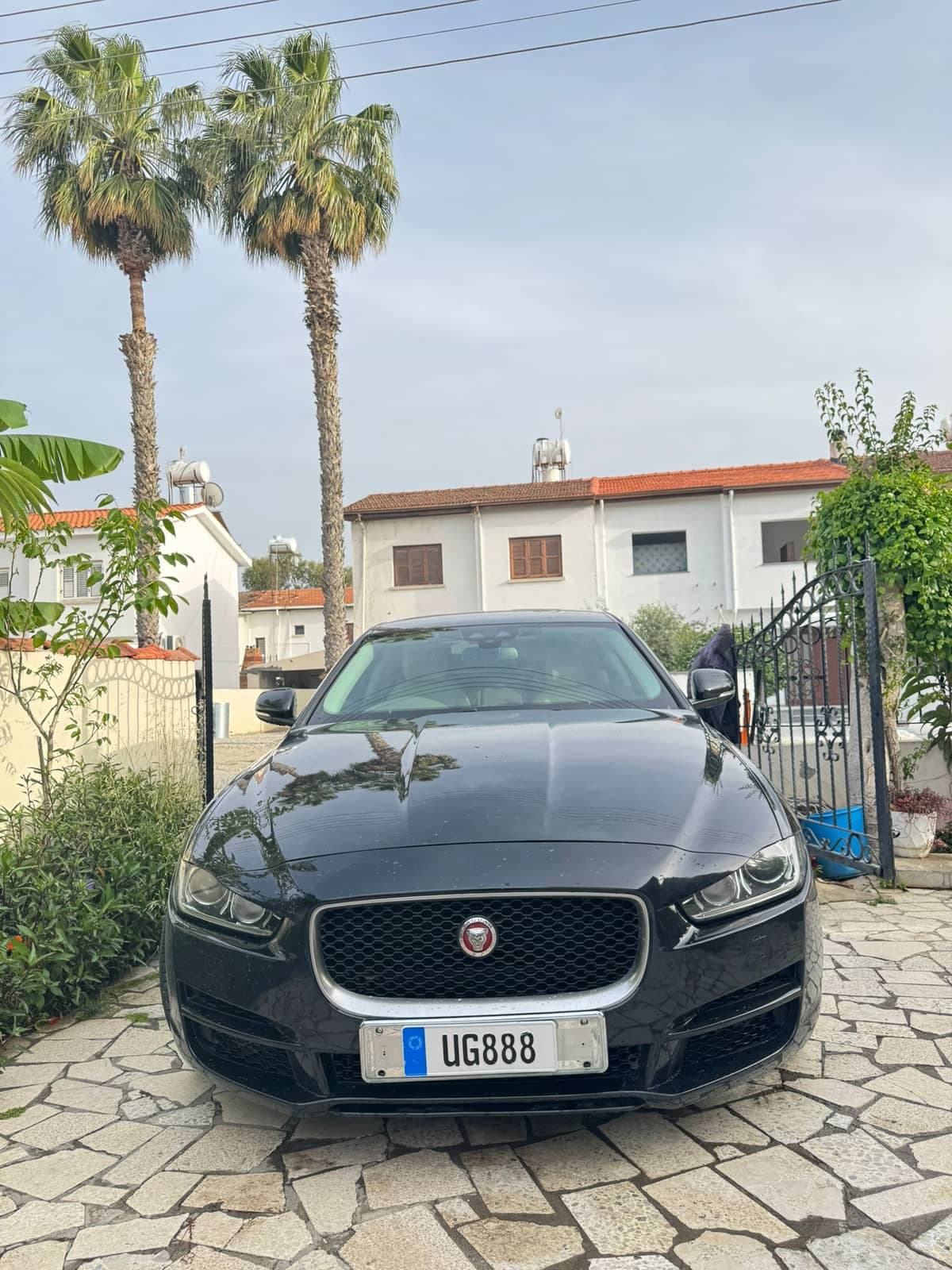 Jaguar XE  — görsel 1