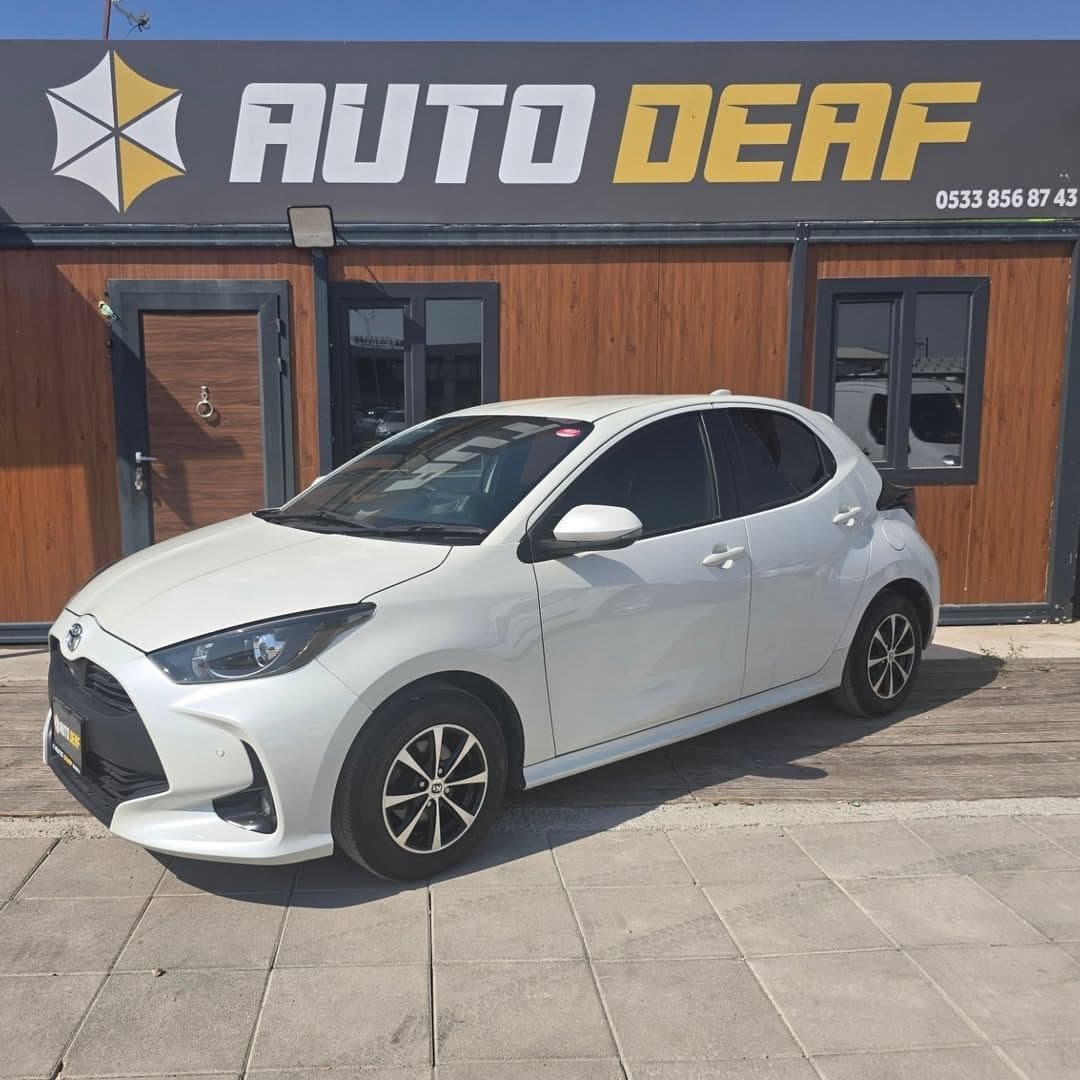 2021 Model Toyota Yaris 1.0 Benzin — görsel 1