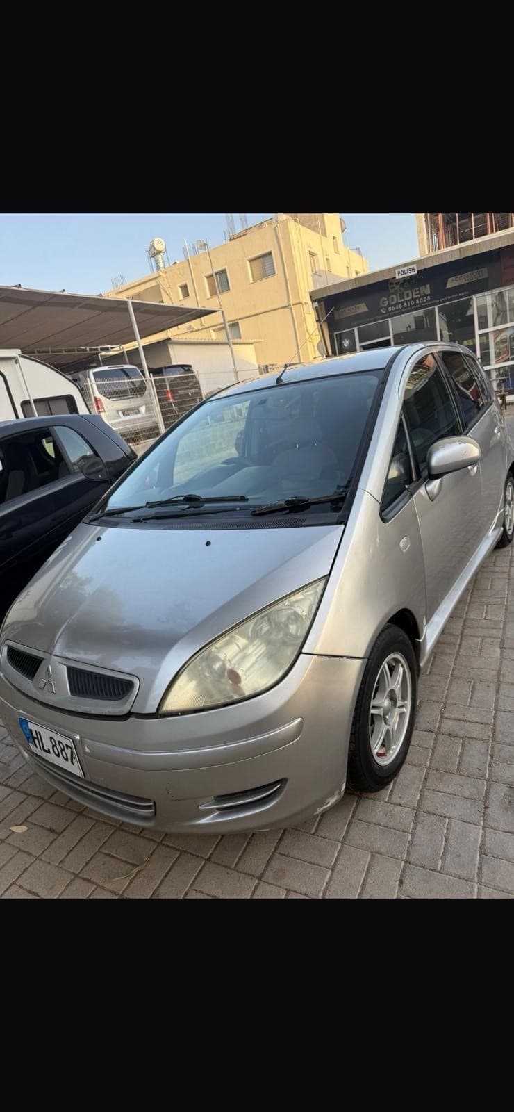 Mitsubishi Colt 2003 — görsel 1