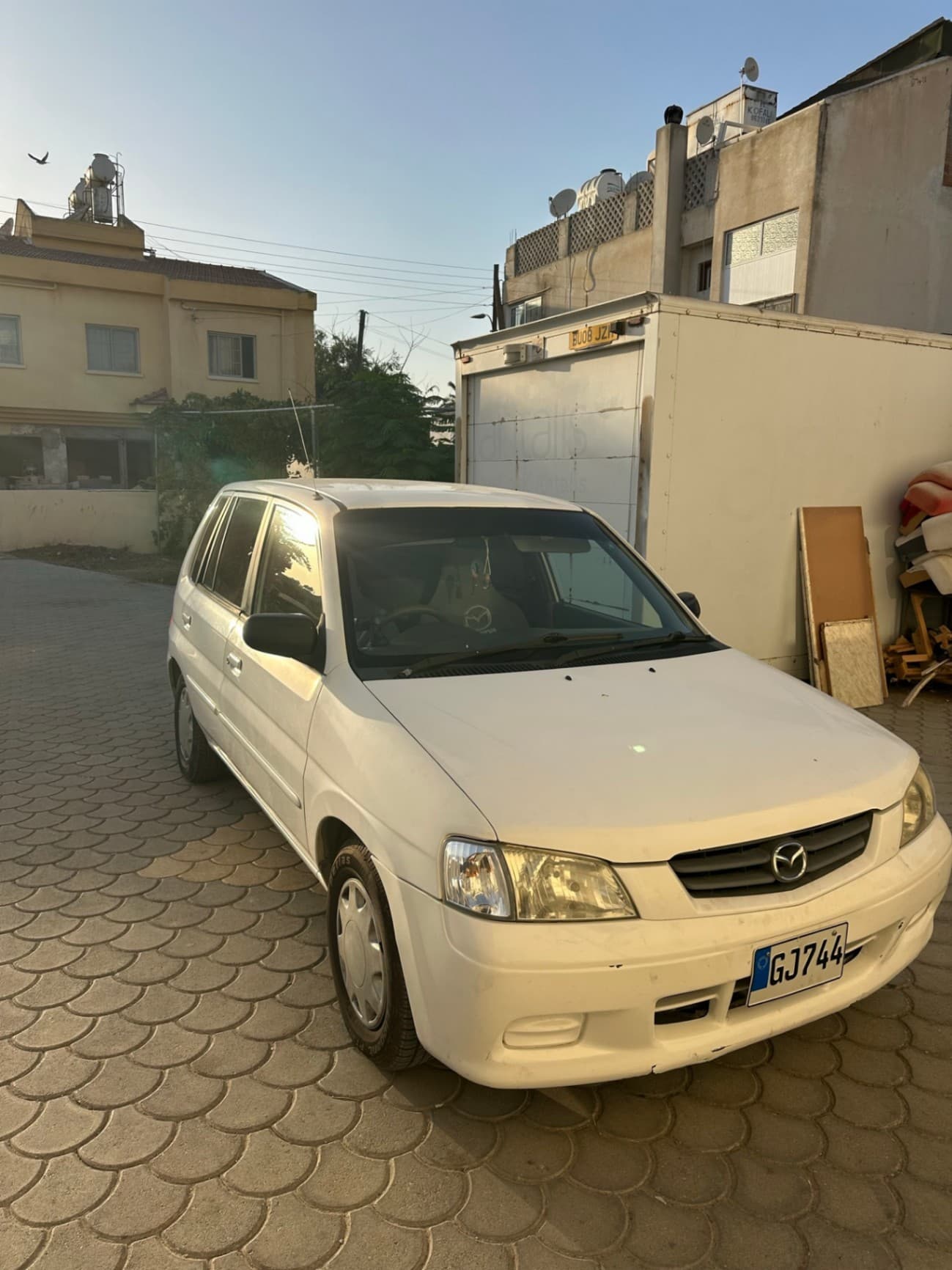 Mazda Demio 2001 — görsel 1