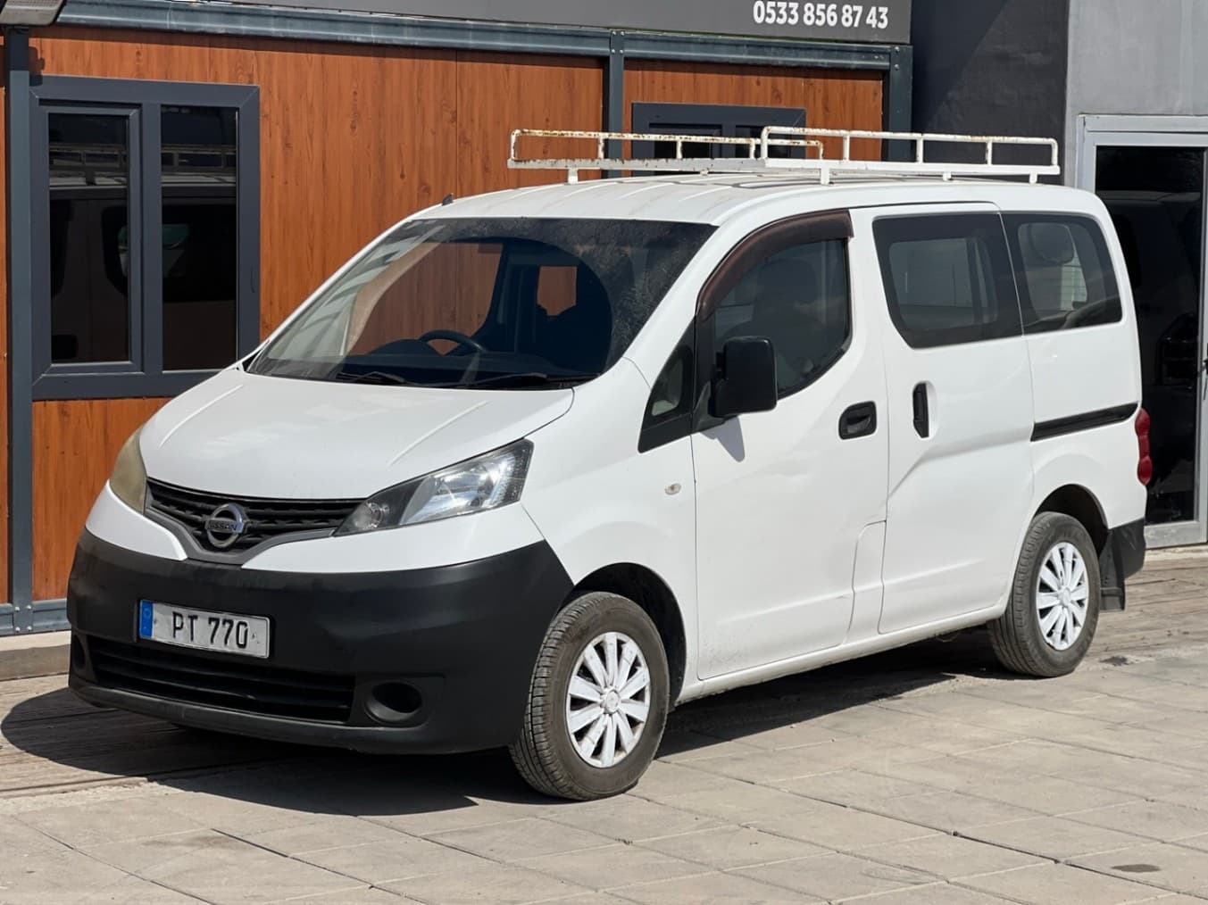 Nissan NV200 2012 — görsel 1