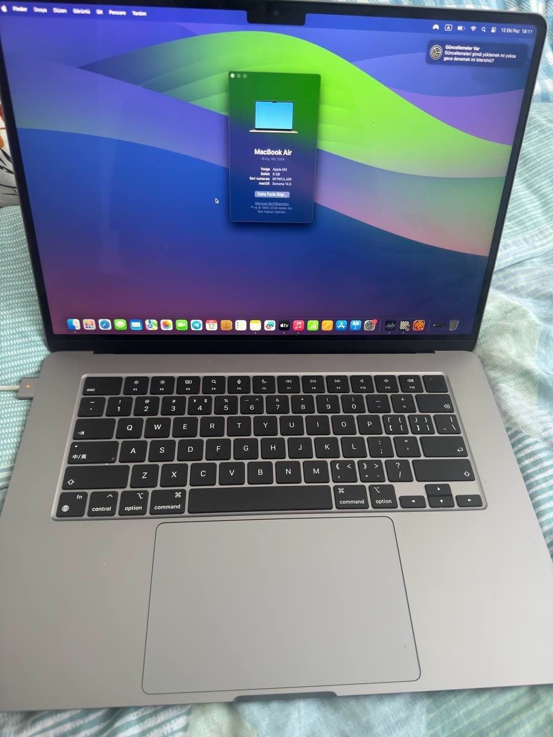 makbook apple m3 — görsel 1
