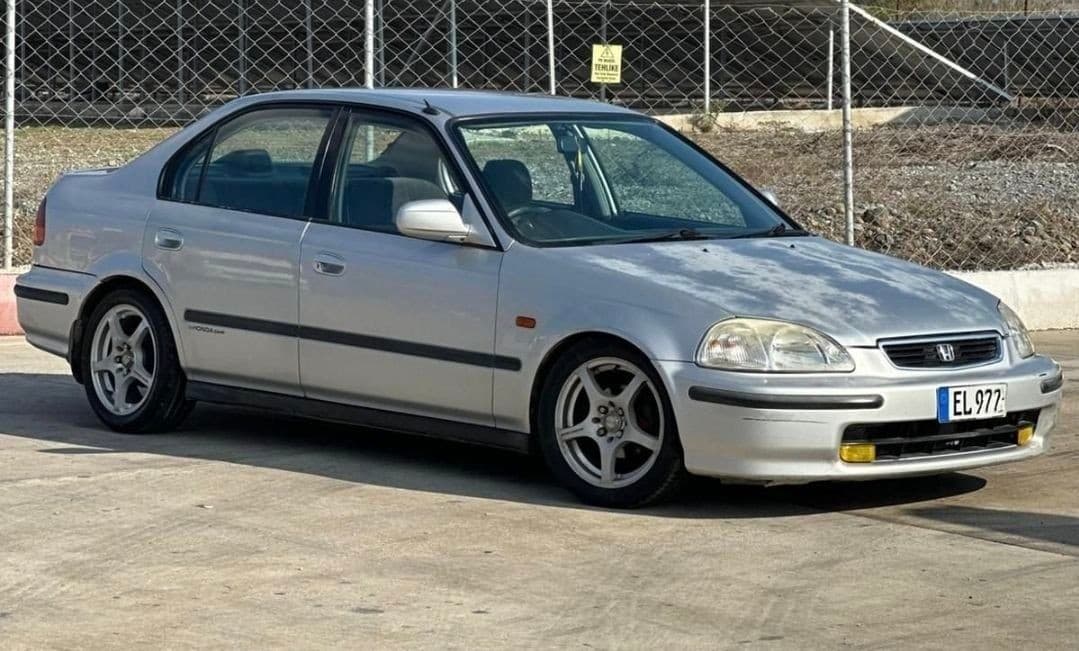 Honda Civic 1999 — görsel 1
