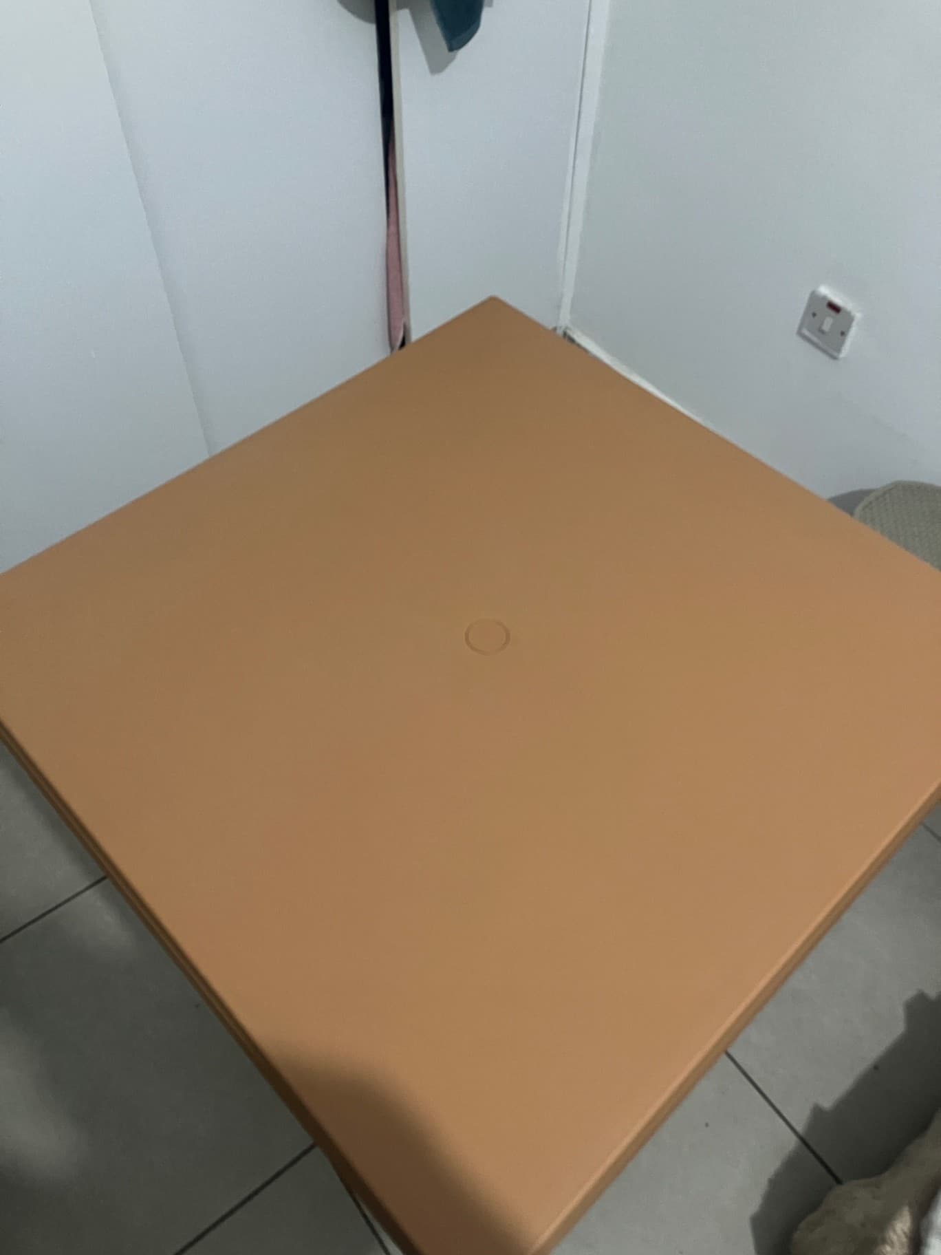 A small table in perfect conditions