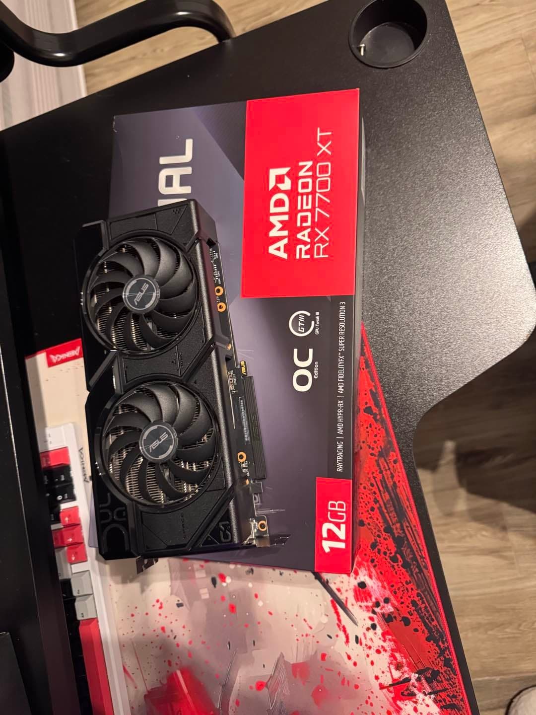 Graphic  AMD 7700 XT Asus dual 12 GB — görsel 1