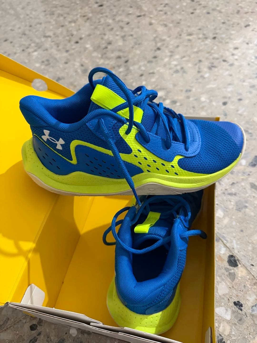 basketball shoes — görsel 1