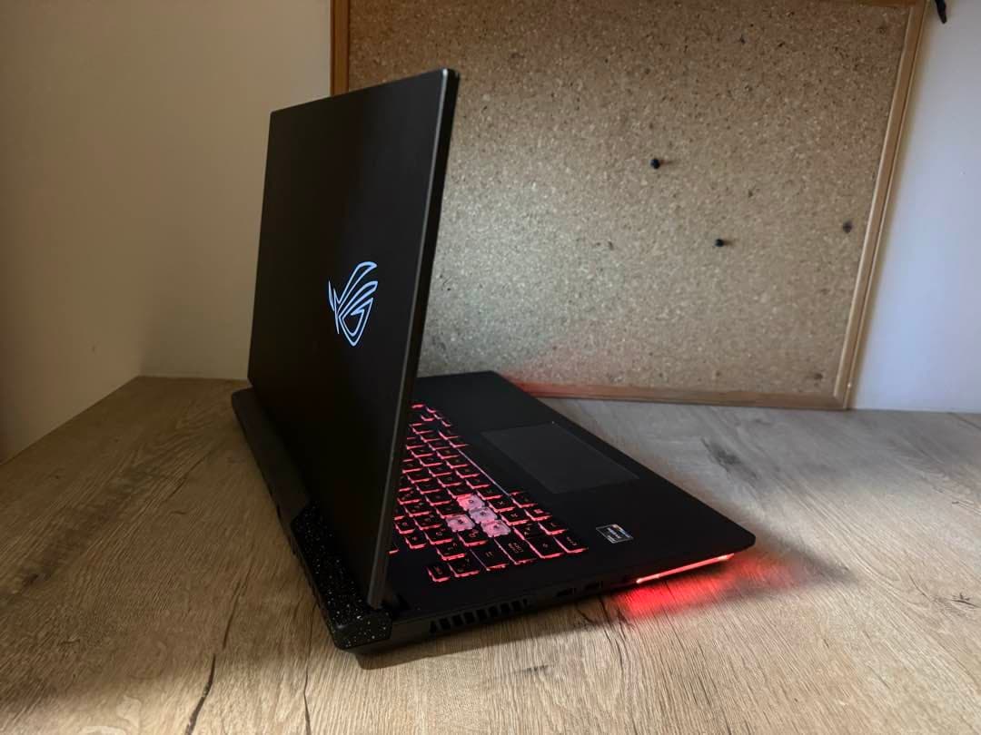 asus rog strix — görsel 1