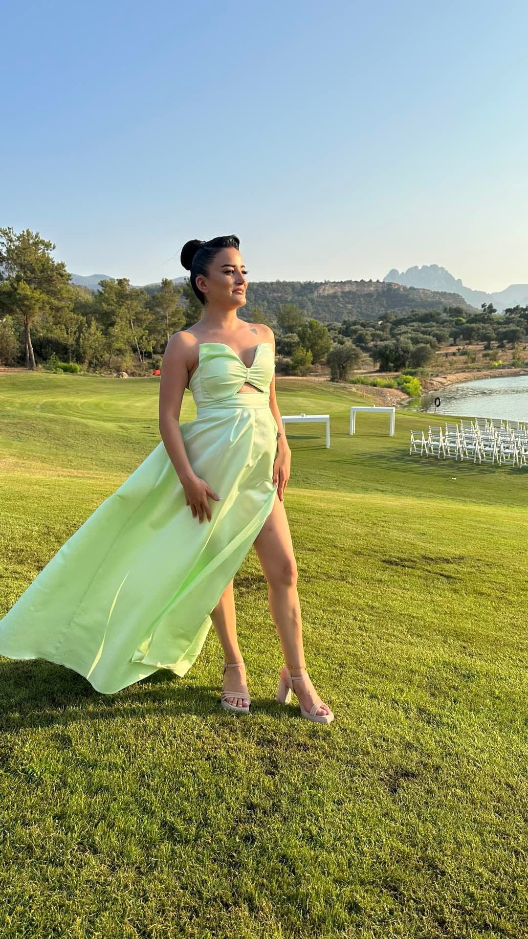 Straplez Yesil Saten Abiye💚 — görsel 1
