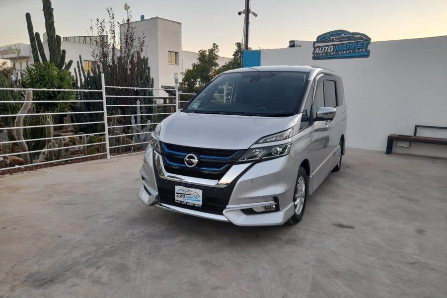 NİSSAN SERENA 1.2 E-POWER — görsel 1