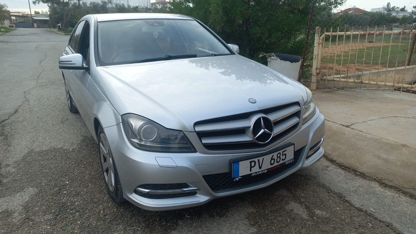 Mercedes-Benz C 180 2013 — görsel 1